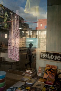 Fragmented Reflections, Cuba © F. Emmanuel Bastien