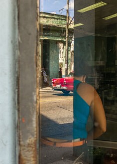 Fragmented Reflections, Cuba © F. Emmanuel Bastien