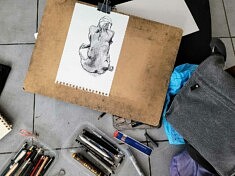 /home/ateliersjk/www/wp Modèle vivant : dessin en cours par Denis Viougeas