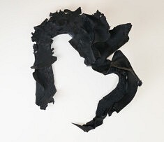 (Français) ‘Burning III’, 2019
black 2.0, acrylic paint, volcanic ash, sand, glitter, powder, plastic on metal frame, 58 x 51 x 20 cm