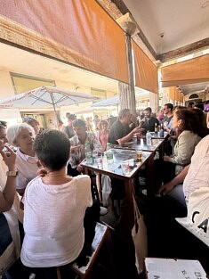 Pause déjeuner tous au Marché Central (@Esperanza-Gutierrez)