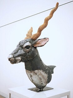 Kotone Kakuya, The pulse of life, 2025, fer,  80 x 40 x 50 cm