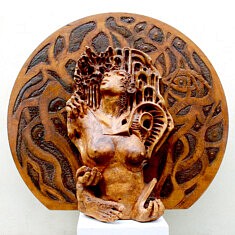 Panier-fiction, 2023 -terre cuite et bois sculpté, patinée, Ø =100cm