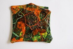 "Relief 1703c" Huile sur pétales de roses (20x20) 2017