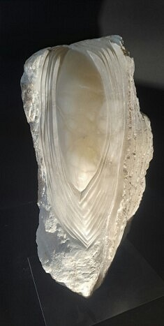« Allégorie » – Albâtre – 43 x 20 x 19 cm