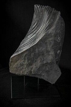 « Chrysalide » – Marbre des Pyrénées 37 x 26 x 16 cm