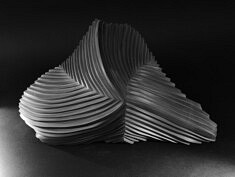 « Convergence » – Marbre de Belgique – 20 x 42 x 16 cm 