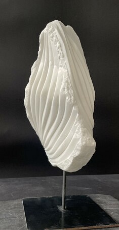 « Equivoque » – Marbre de Carrare – 34 x 17 x 13 cm 