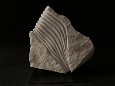 « Kawame » – Marbre de Carrare – 26 x 26 x 14 cm