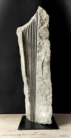 « La bibliothèque de l’Univers » – Marbre des Pyrénées – 69 x 22 x 18 cm