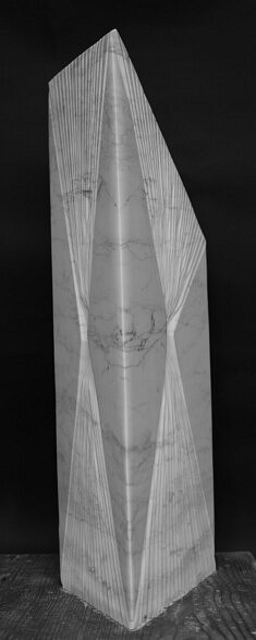 « Tempus Fugit » – Marbre de Carrare – 72 x 35 x 26 cm 