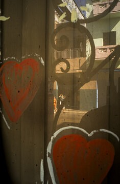 Fragmented Reflections, Cuba © F. Emmanuel Bastien