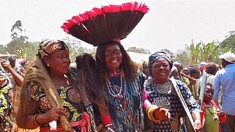 Coiffe de funérailles Badenkop Cameroun