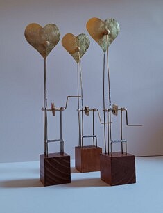 Coeurs battants (bois et laiton) Coeurs battants (bois et laiton)