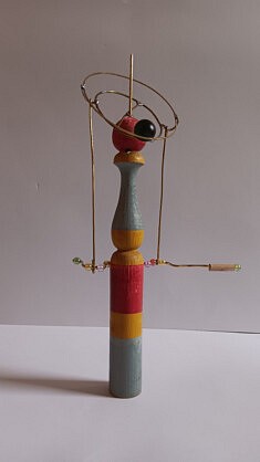 Bille_Bocquet, bois, verre et laiton.  Hauteur 28 cm
