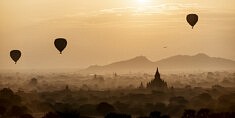 L'envol des ballons (Bagan, Myanmar)