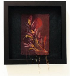 Branche d'olivier d'automne - Monotype et broderie à l'aiguille sur papier buvard et Tarlatane, 18 x 24 cm