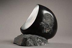 Black moon. marbre noir de Belgique, 35 cm, 2008